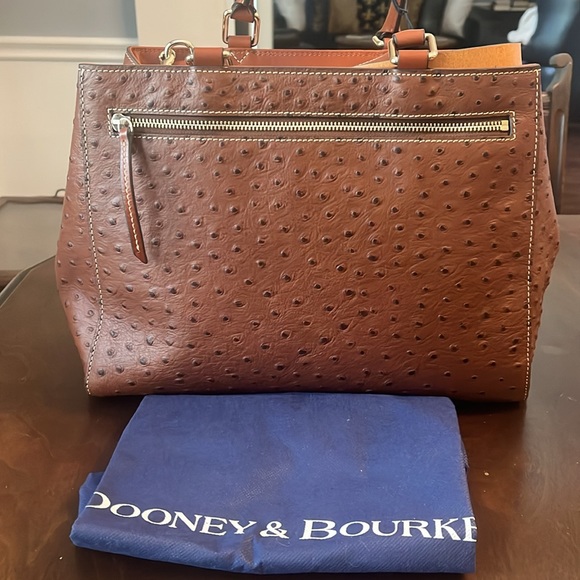 NWT Dooney & Bourke bag - Picture 4 of 7